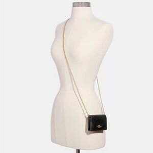 •Coach•Mini Wallet On A Chain